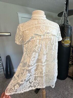 Ivory Lace, high neck, Short Sleeve babydoll top small